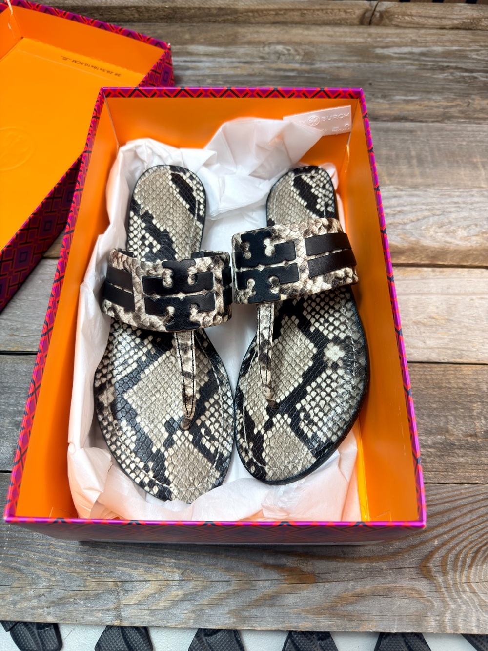 Tory Burch Snake-Print Thong Sandals - Black & Cream
